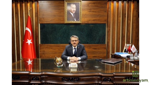 Vali Ekinci: "Mazlumun yanında zalimin karşısında olmayı hatırlamalıyız"