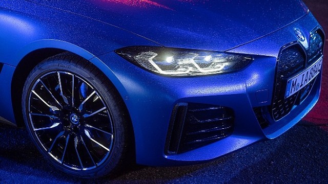 BMW i4 M50 Pirelli P Zero Elect Donanımlı İlk BMW M Elektrikli Araç Olacak