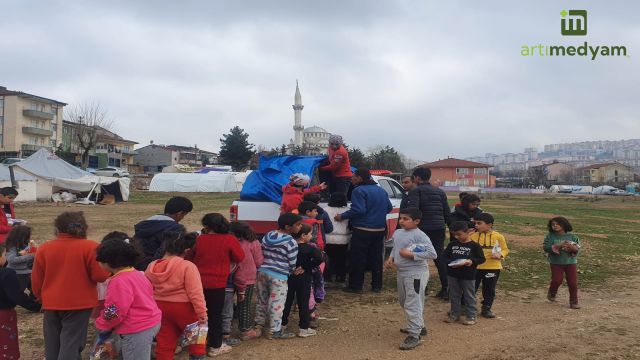Akut Bingöl ekibi, yürekleri ısıttı