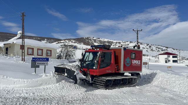 UMKE Paletli Araç Hastalara Yetişmeye Devam Ediyor