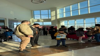 Çocukların Karne Sevinci